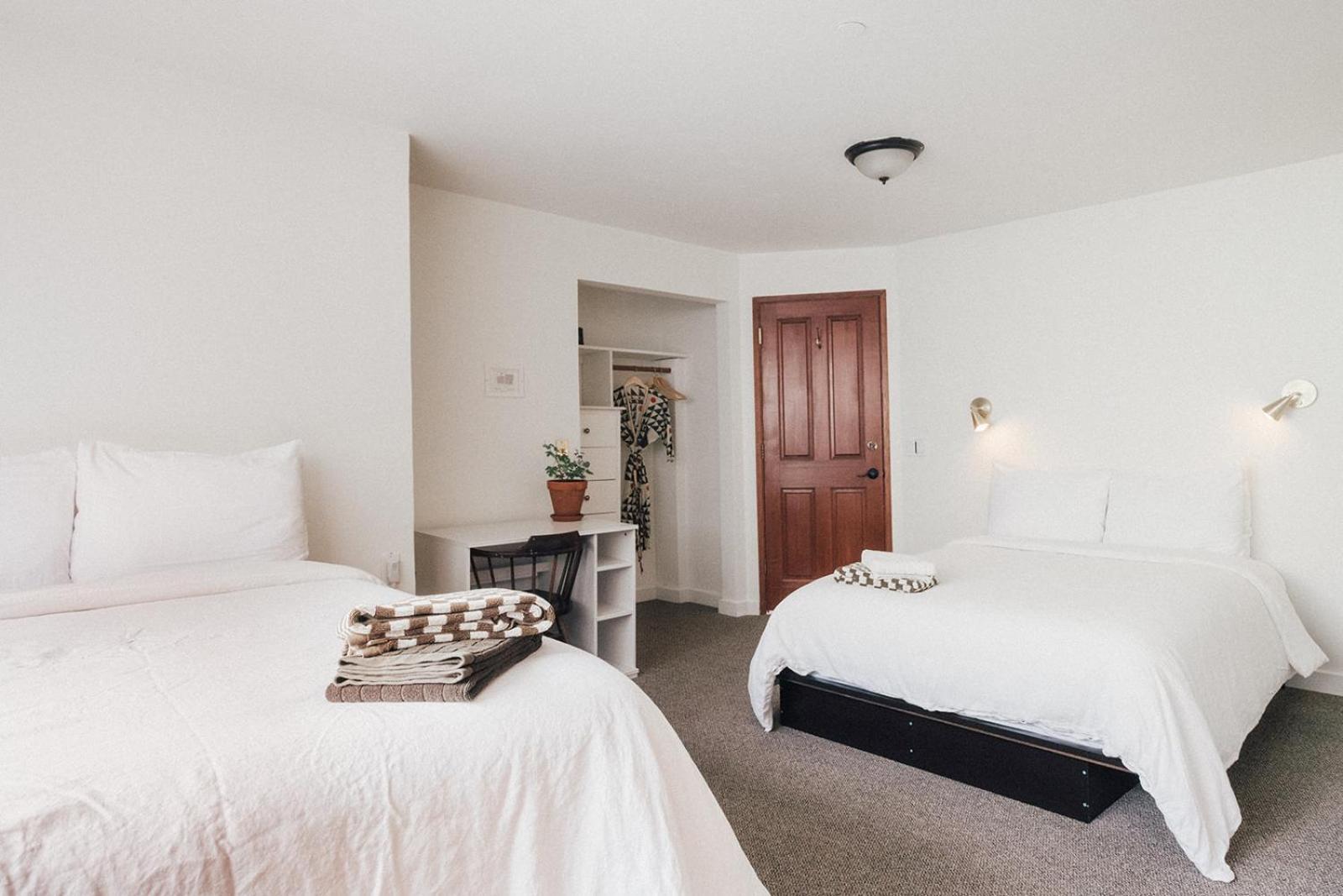 フライデー・ハーバー Saturn'S Return Bed & Breakfast エクステリア 写真
