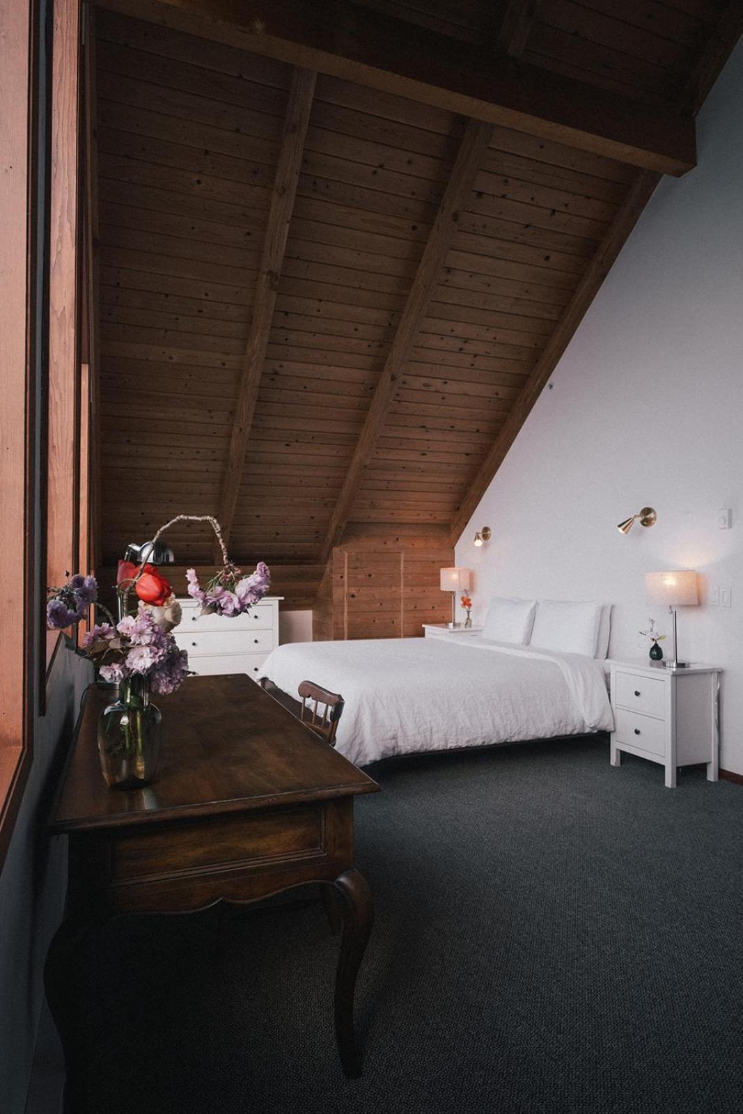 フライデー・ハーバー Saturn'S Return Bed & Breakfast エクステリア 写真