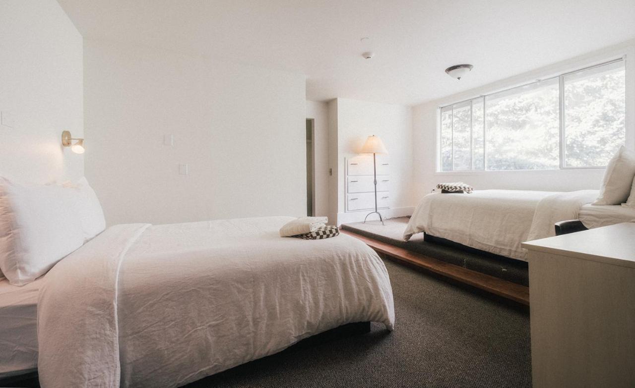 フライデー・ハーバー Saturn'S Return Bed & Breakfast エクステリア 写真